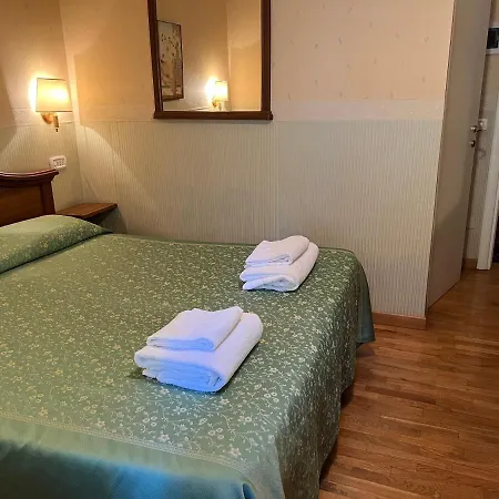 Bed & Breakfast San Michele A Porta Pia Roma